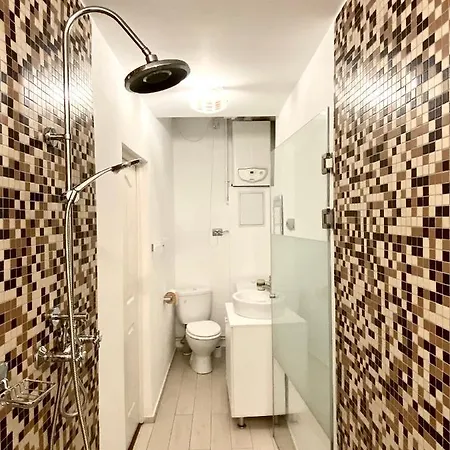 Republique Family براشوف