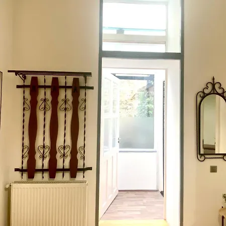 Republique Family براشوف