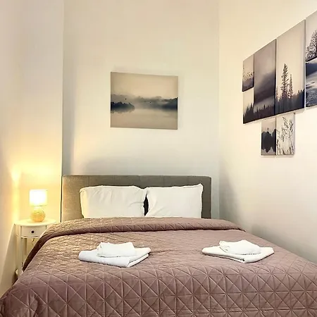 Republique Family Brassó