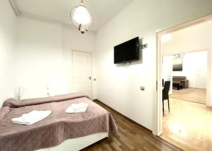 公寓 Republique Family *