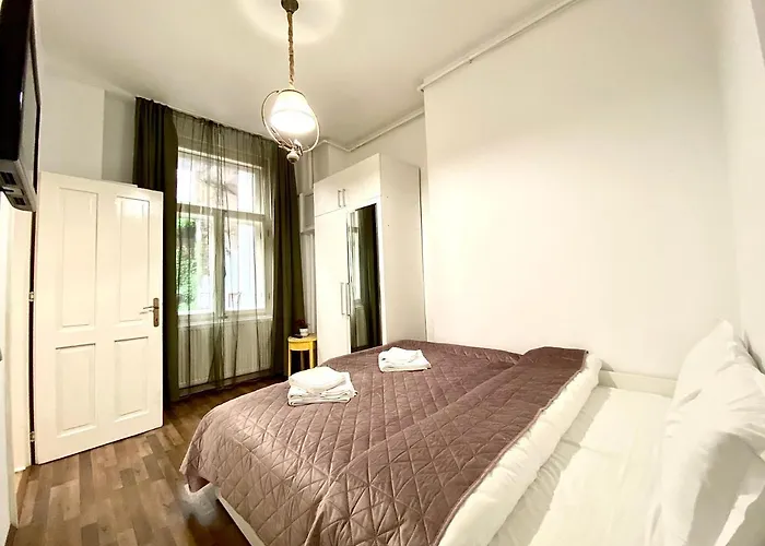 公寓 Republique Family *